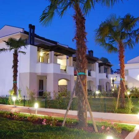 Homely With Swimming Pool In A Village Appartamento *